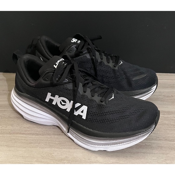 Hoka One One Other - $165 Men's Sz 9.5 Hoka
One One Bondi 8 Lace Up
Sneakers